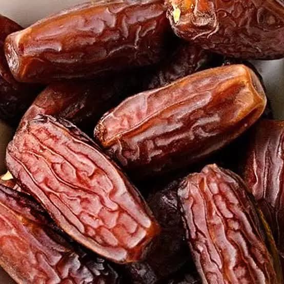 Mabroom Dates