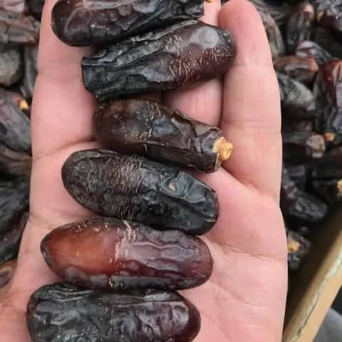 Shareefa Dates